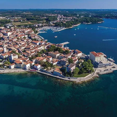 Lovely In With Wifi Appartamento Porec
